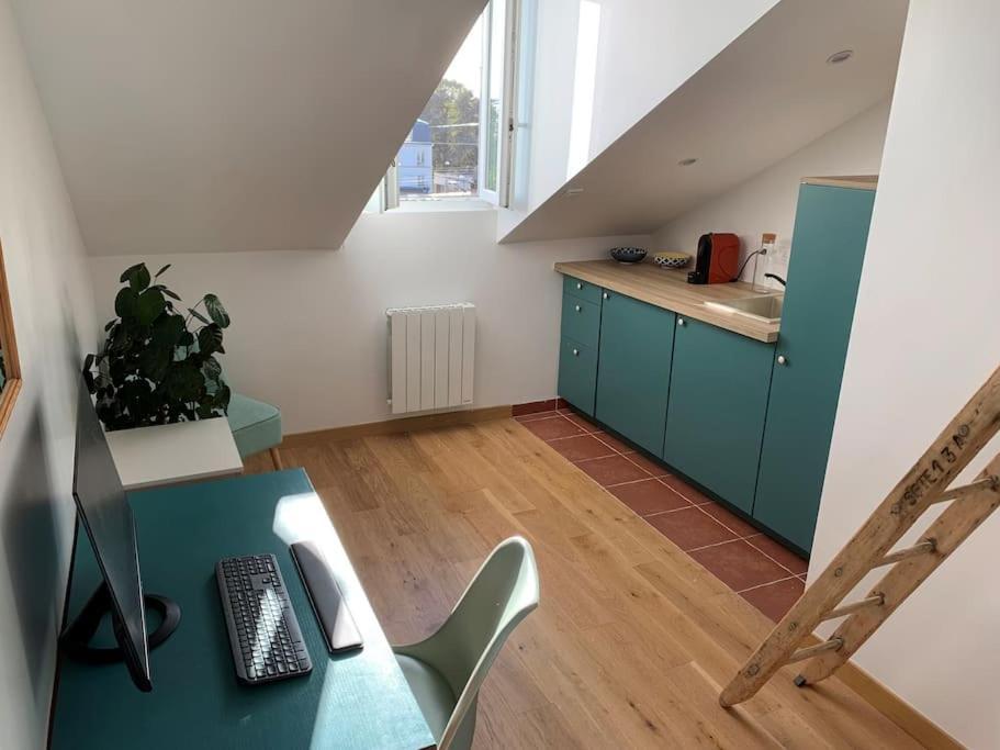 Charmant Studio A Proximite De La Gare Rer A Chatou Exterior foto